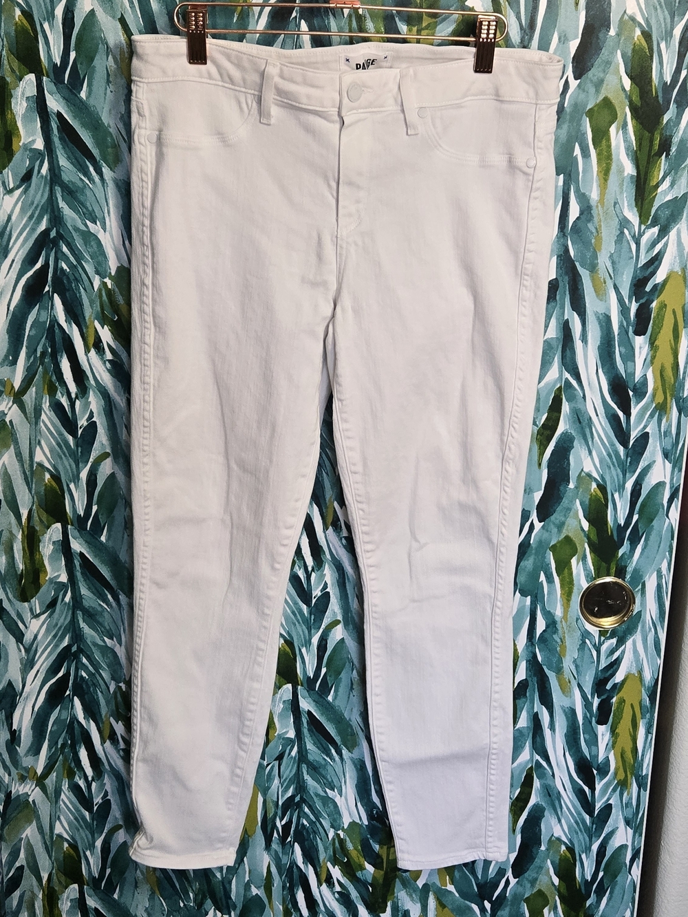 PAIGE White Skinny Jeans Silvertone Hardware